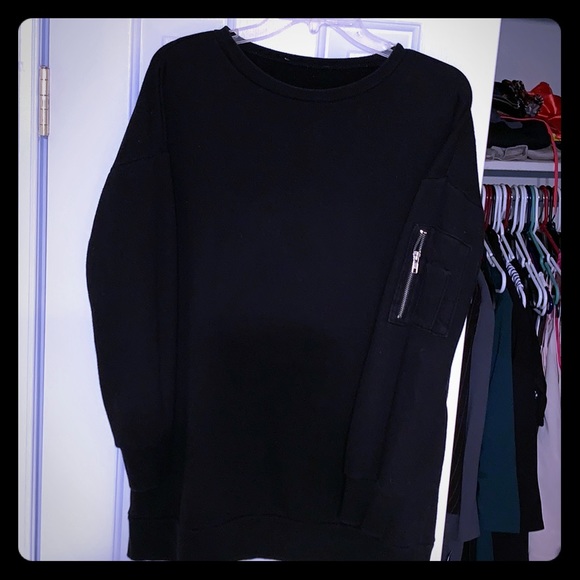 Forever 21 Sweaters - F21 Black Oversized Sweatshirt Sweater S M